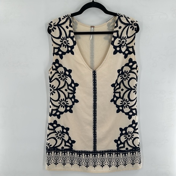 Free People Geodesic Dunes Ivory Combo Embellished Small - Picture 4 of 8